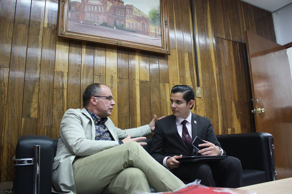 Dr. Elviro Aranda